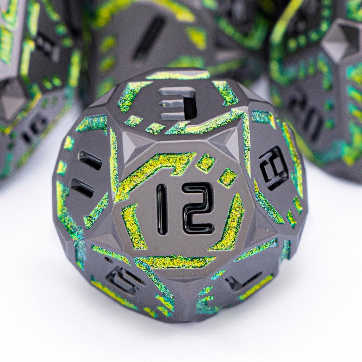 Metal DND Sci-fi Dice Set 7PCS Stripe Polyhedral Dice for Dungeons Dragons RPG Role Playing Game, Glitter D and D Dice with Gift Box D6 D8 D10 D12 D20 (Black&Green Yellow)