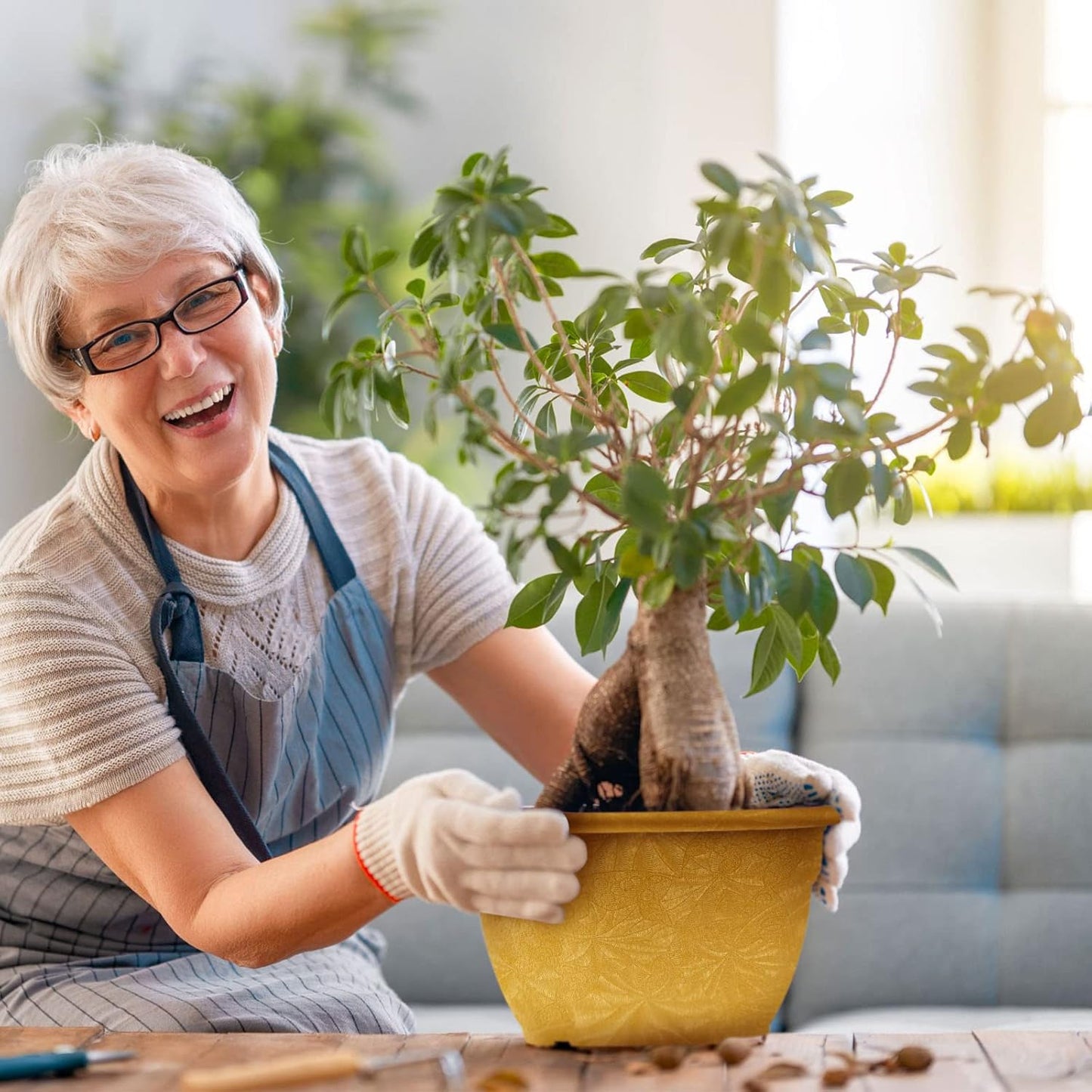 Jecery Embossed Floral Foil Paper Metallic Wrapping Paper Colored Foil Sheets for Crafts Scrapbook Florist Cake Board Cake Drums Christmas Party Gift Wrapping, 15.7 Inch 46 ft(Gold)