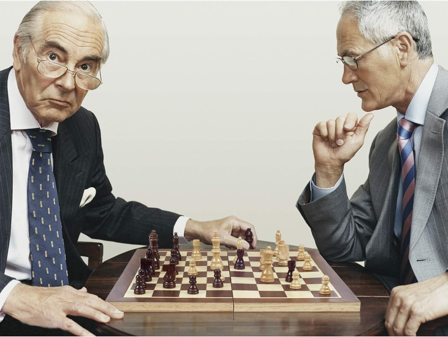 AMEROUS Chess Set, 15"x15" Folding Magnetic Wooden Standard Chess Game Board Set with Wooden Crafted Pieces and Chessmen Storage Slots