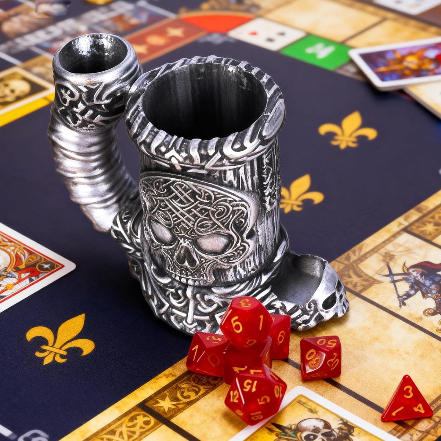 Dice Tower Mug, Dice Rolling Tower, Comes with 7 PCS Dice Set, Suitable for DND Dungeons and Dragons, Tabletop Games, Available As Drink Holder, D&D Gifts, DND Accessories (Silver Skull)