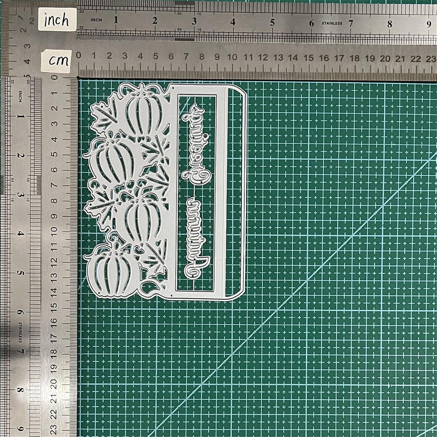 Mvchifay Cutting Dies for Card Making Metal Die-Cuts Scrapbooking Tool Hollow Frame DIY Craft Punch Template Embossing for Paper Album Decor (Pumpkin frame-14.5x11.1cm)